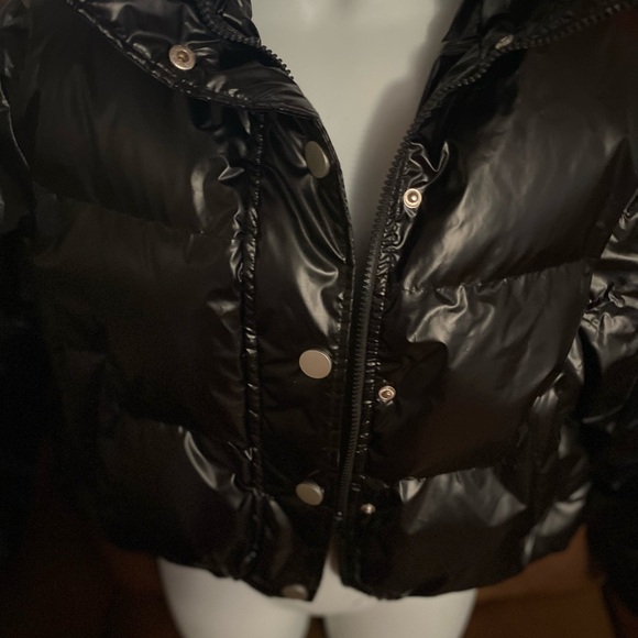 Preloved - Picture 2 of 3